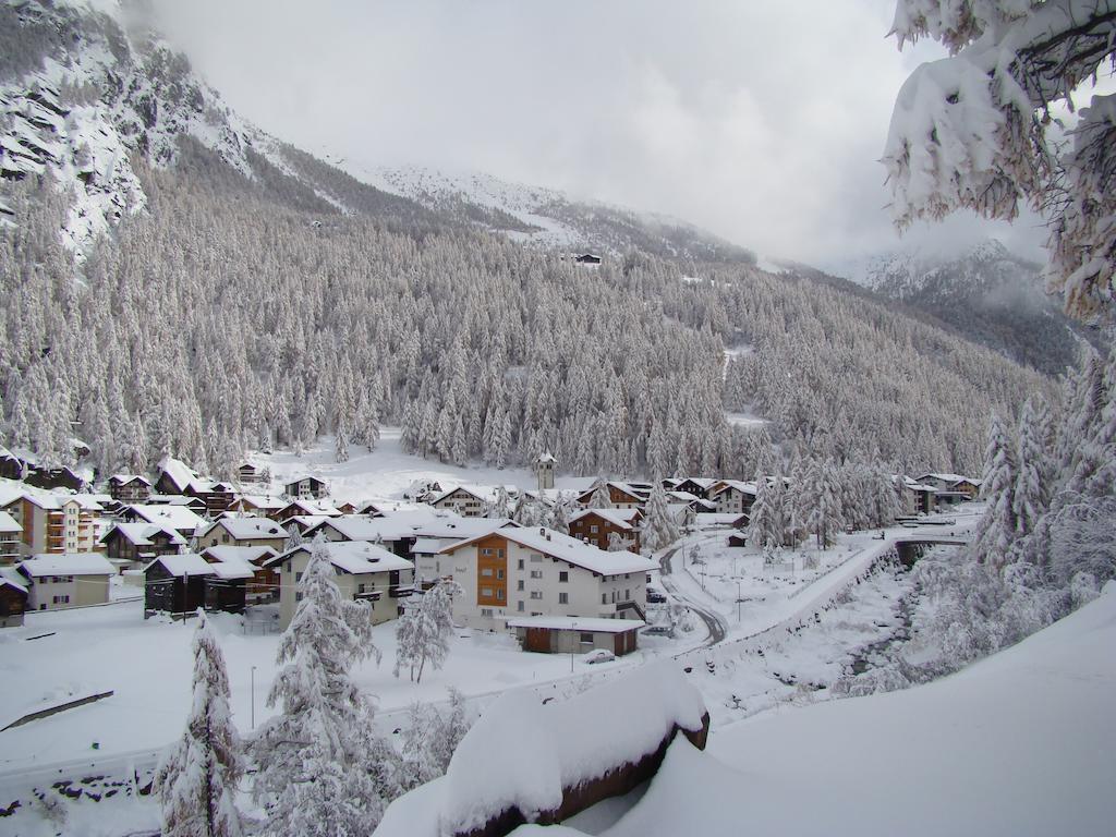 Hotel Portjengrat Saas-Almagell Bagian luar foto