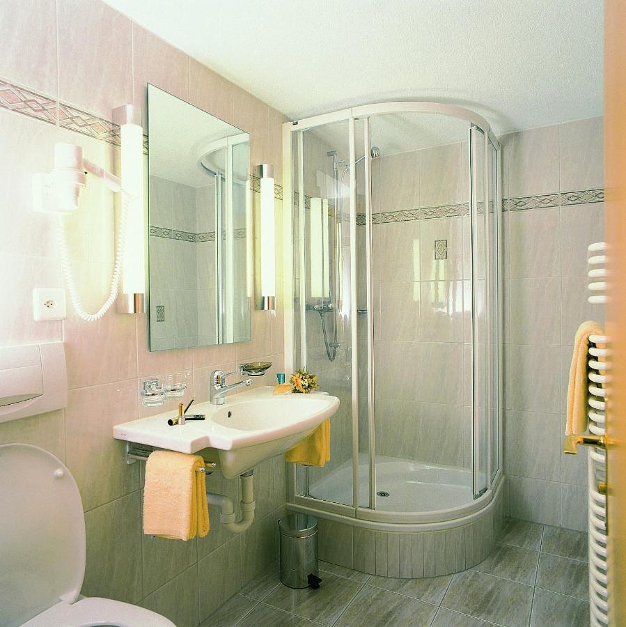 Hotel Portjengrat Saas-Almagell Bagian luar foto