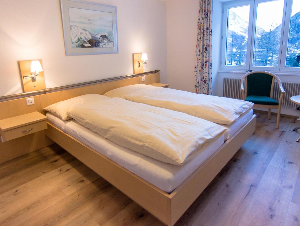 Hotel Portjengrat Saas-Almagell Bagian luar foto