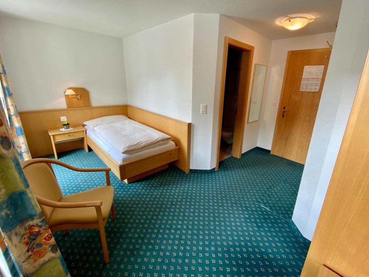 Hotel Portjengrat Saas-Almagell Bagian luar foto